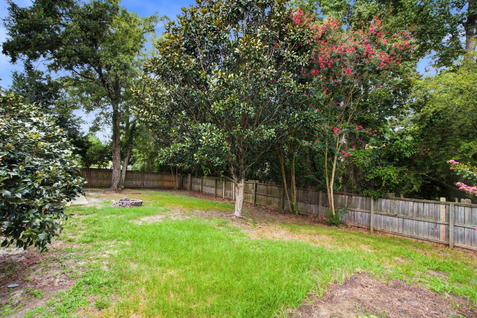 119 Round Table Lane Photo 35