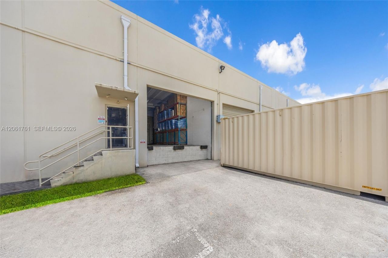 10800 NW 21st St , Unit 190, Sweetwater, FL 33172 Photo