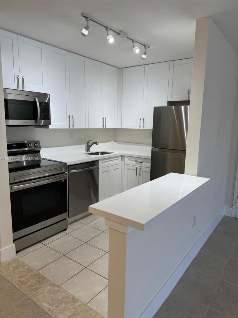 15600 SW 80th St, Unit L-209, Miami, FL 33193 Photo
