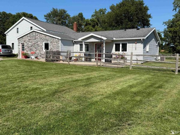 16875 & 16873 Railroad Street, Petersburg, MI 49270