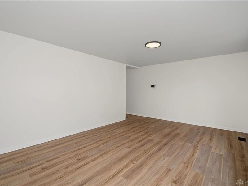 525 Burgess Avenue, Harrison Township, OH 45415 Photo 6