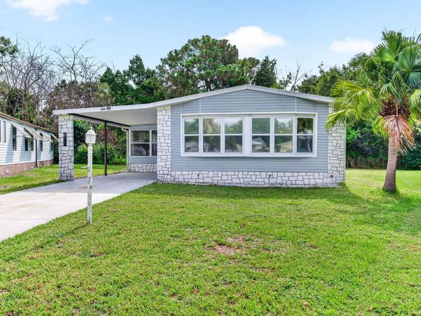 655 W Marlin Circle, Micco, FL 32976