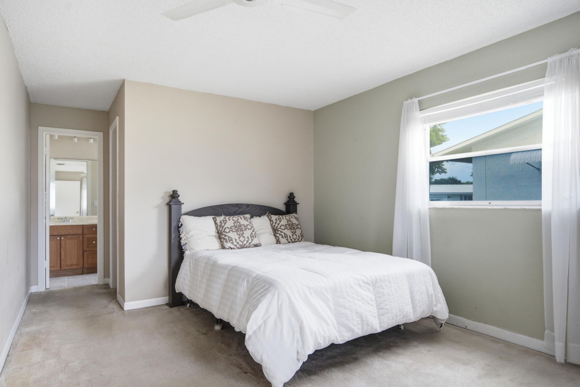 8212 NW 12th Court, Plantation, FL 33322 Photo