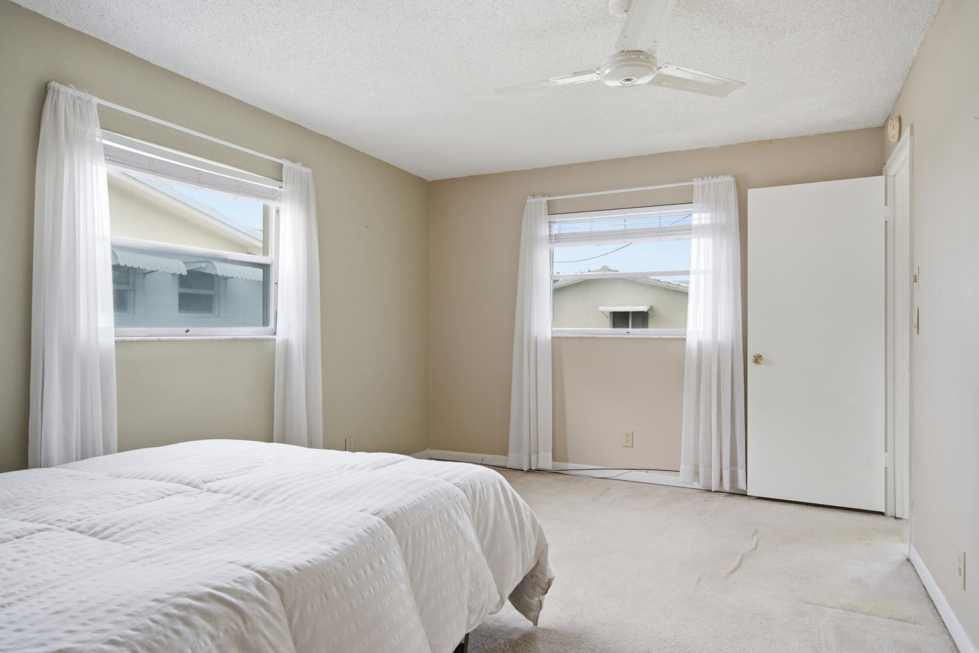 8212 NW 12th Court, Plantation, FL 33322 Photo