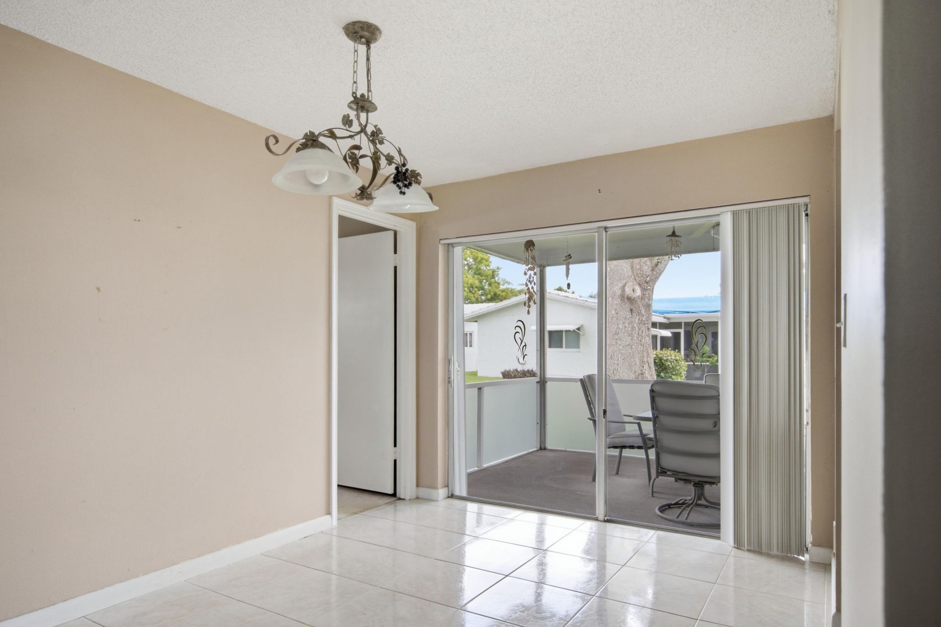 8212 NW 12th Court, Plantation, FL 33322 Photo