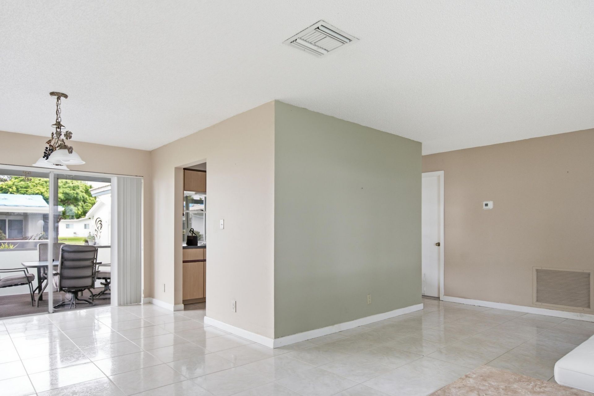 8212 NW 12th Court, Plantation, FL 33322 Photo