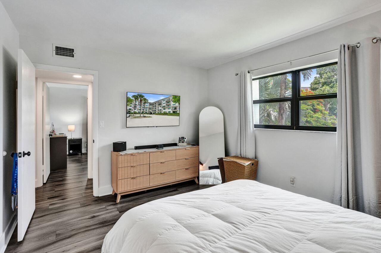 1000 River Reach Drive, Unit 321, Fort Lauderdale, FL 33315 Photo