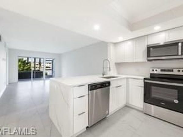 1018 Manatee RD, Unit E107, NAPLES, FL 34114
