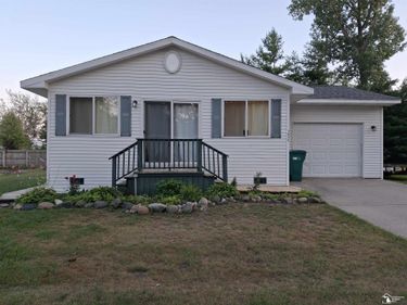 1045 Third Street, Tawas City, MI 48763
