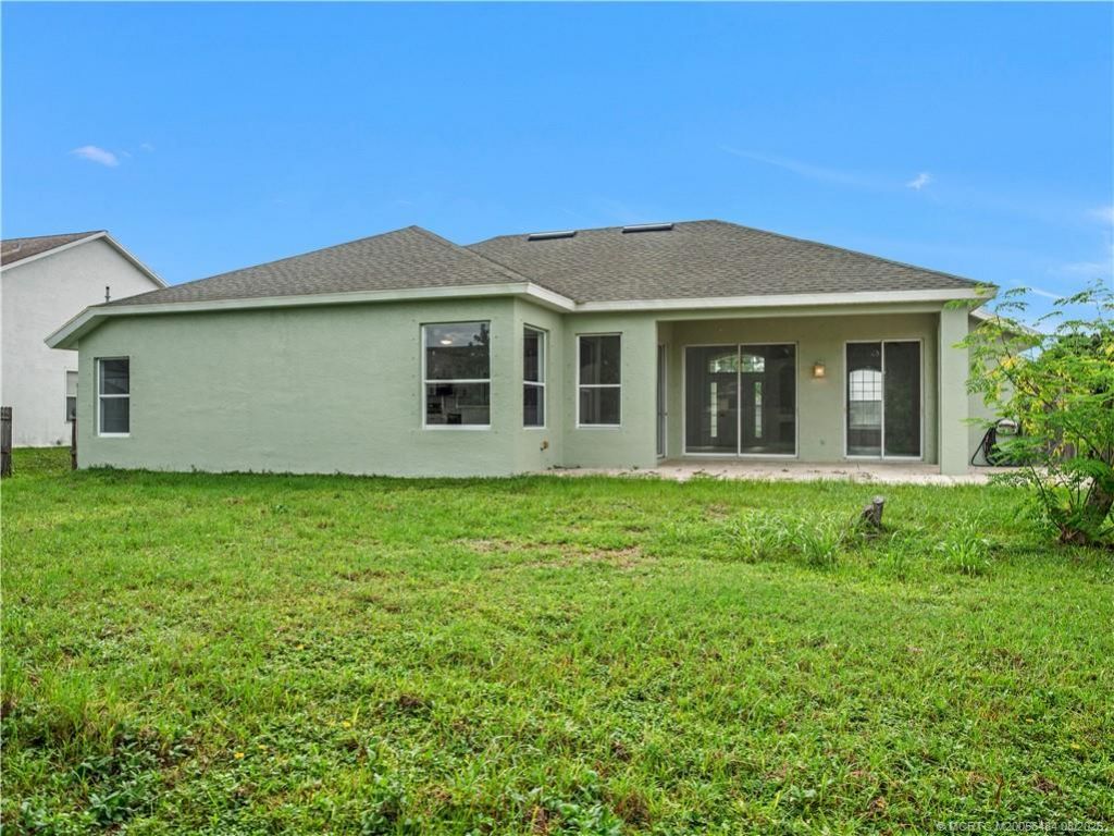 1949 SE Doverbrook Street, Port Saint Lucie, FL 34983 Photo