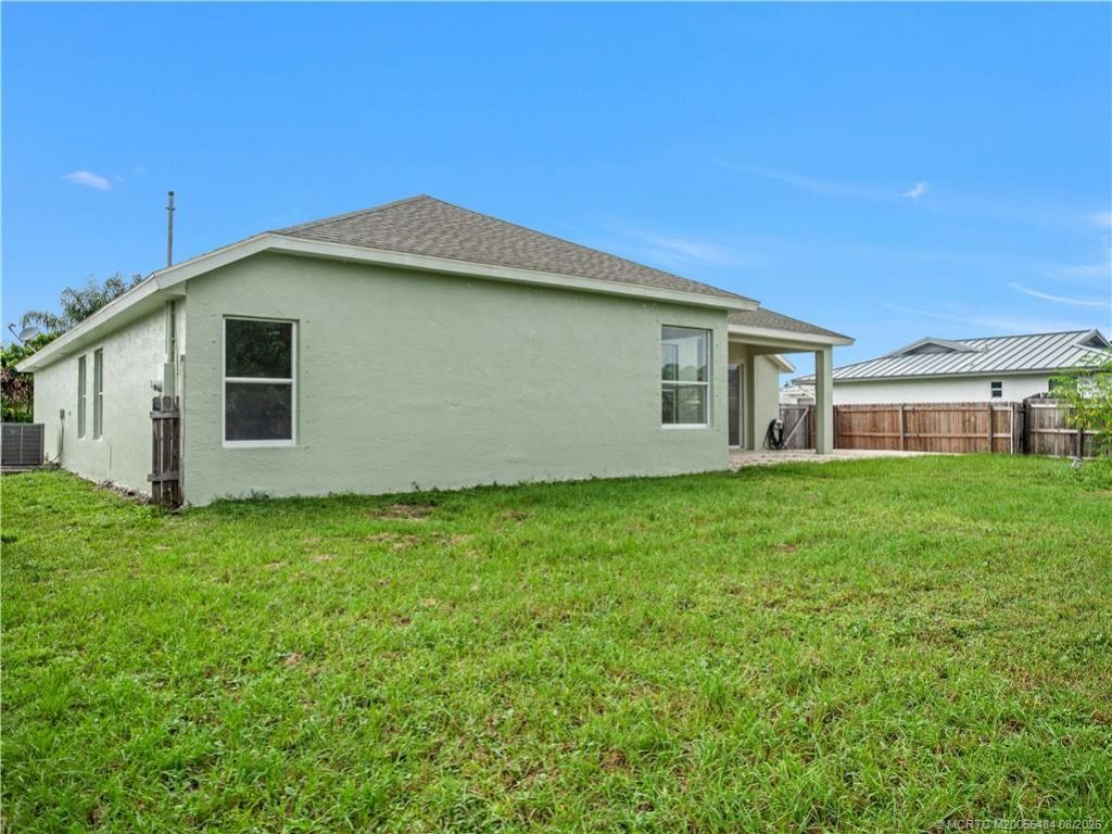 1949 SE Doverbrook Street, Port Saint Lucie, FL 34983 Photo