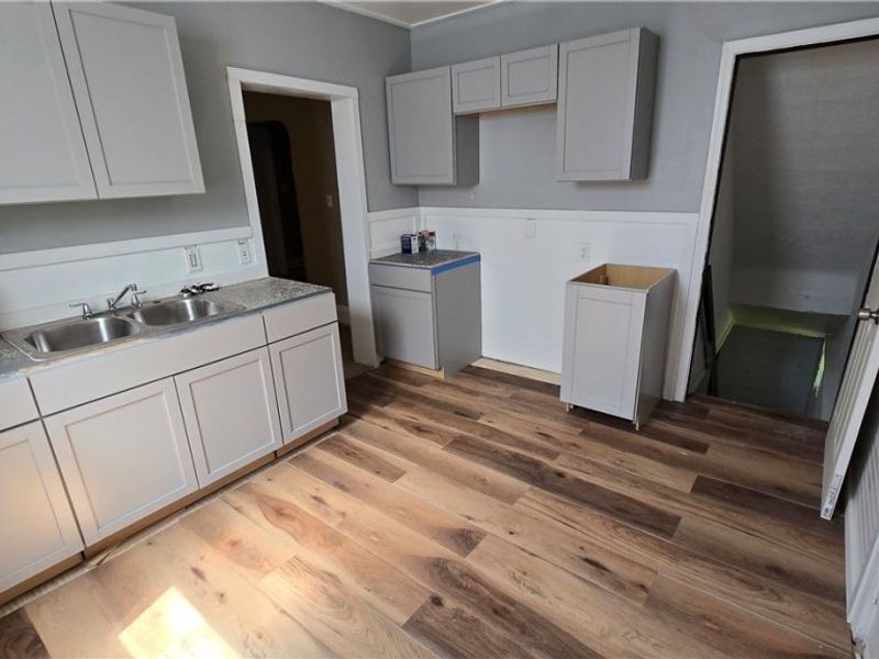 3669 E 112th Street, Cleveland, OH 44105 Photo 3