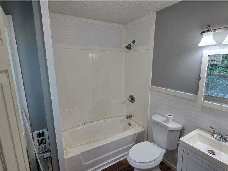 3669 E 112th Street, Cleveland, OH 44105 Photo 9