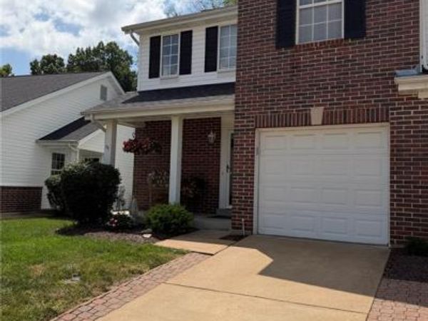 1227 Big Bend Crossing Drive, Manchester, MO 63088
