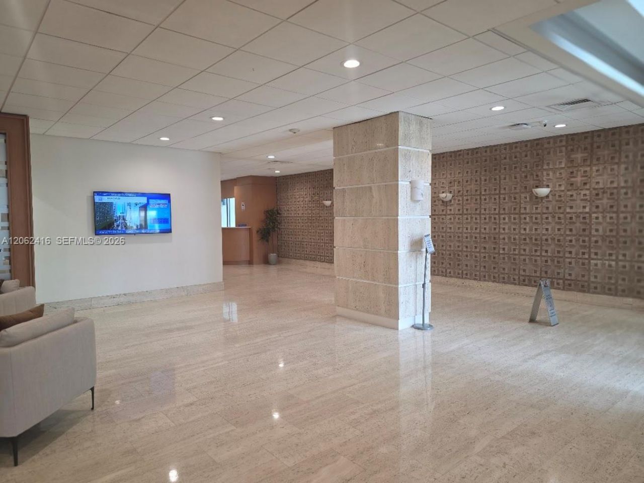 2899 Collins Ave, Unit 940, Miami Beach, FL 33140 Photo