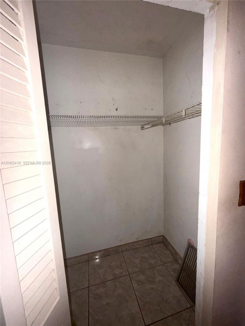 2899 Collins Ave, Unit 940, Miami Beach, FL 33140 Photo