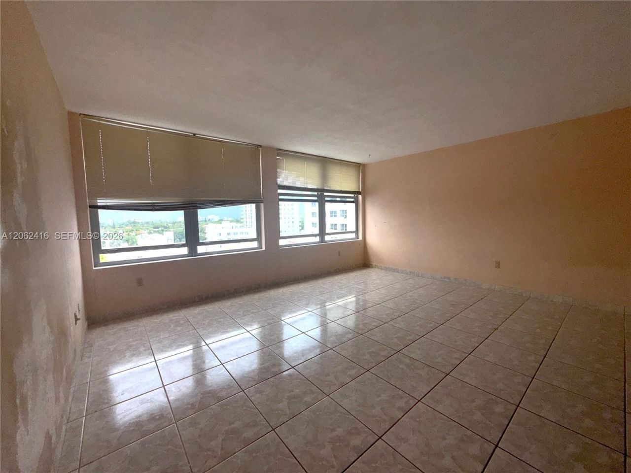 2899 Collins Ave, Unit 940, Miami Beach, FL 33140 Photo