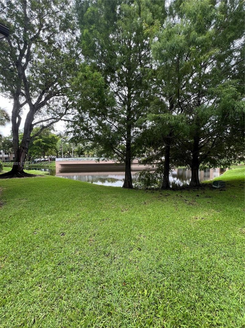 9855 Westview Dr, Unit 717, Coral Springs, FL 33076 Photo