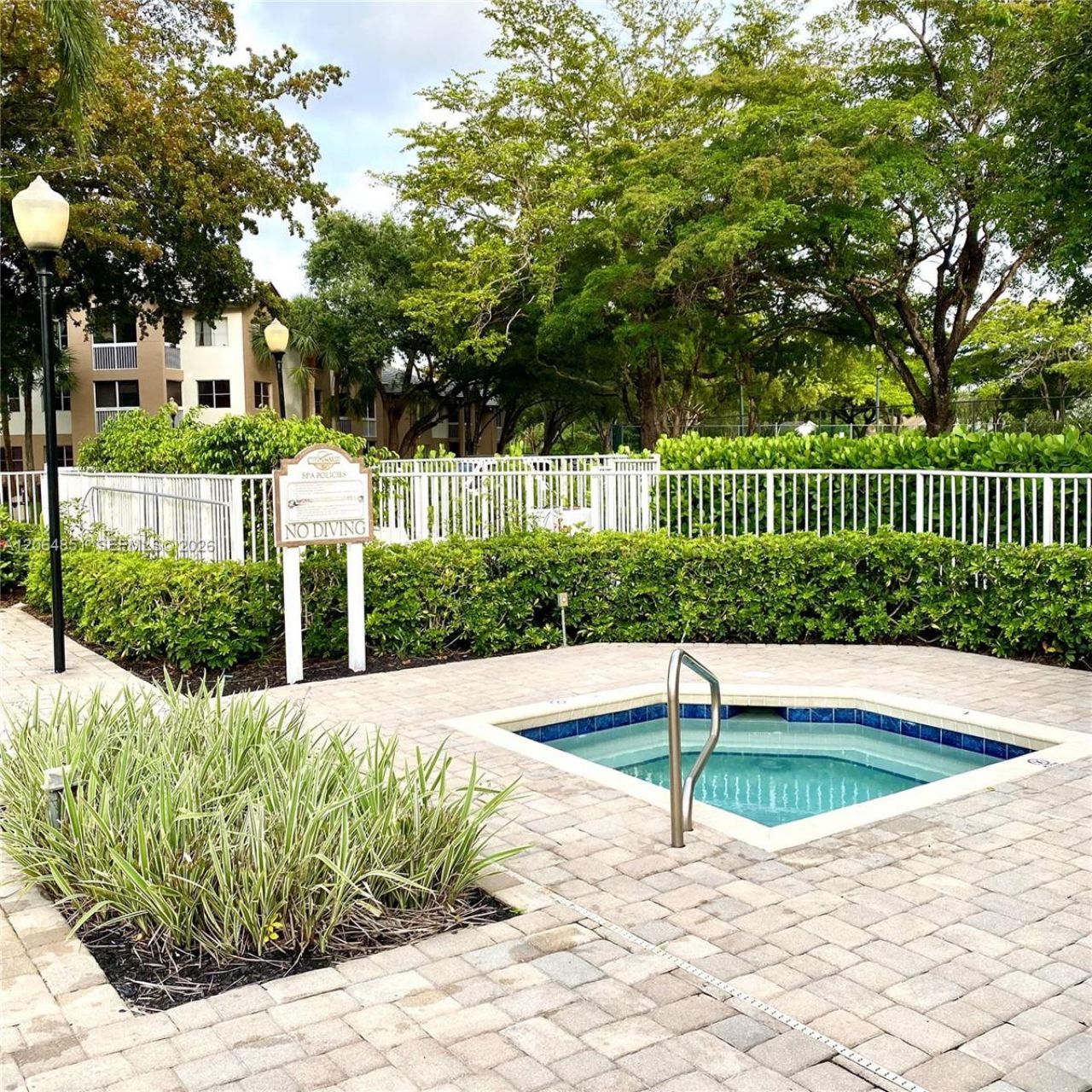 9855 Westview Dr, Unit 717, Coral Springs, FL 33076 Photo