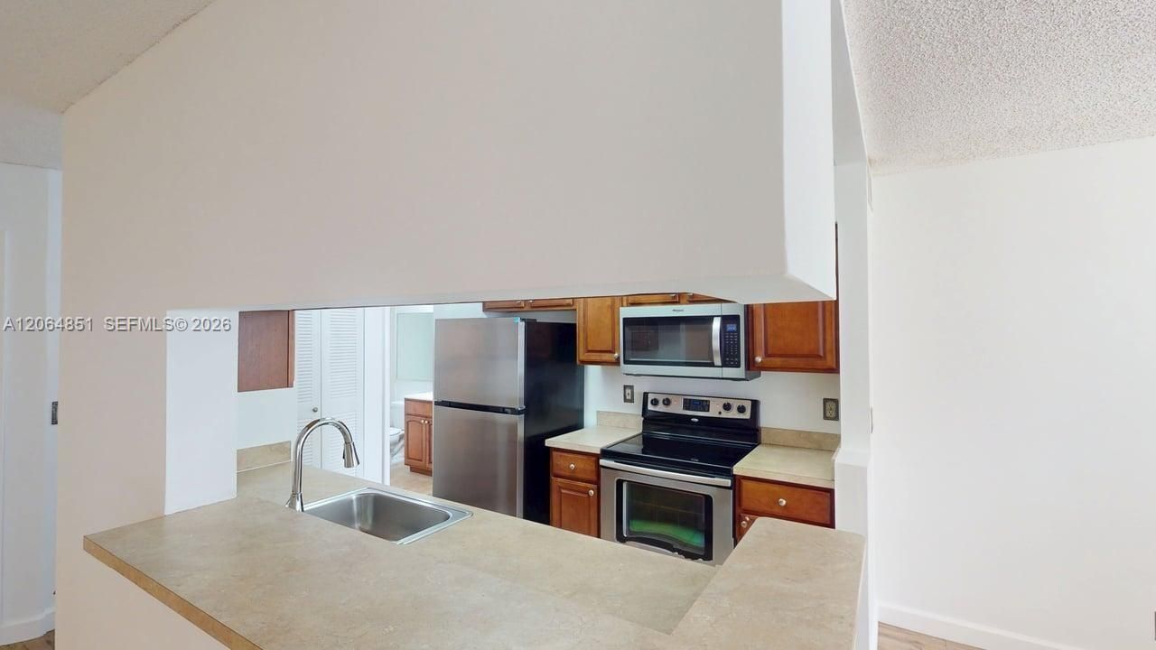 9855 Westview Dr, Unit 717, Coral Springs, FL 33076 Photo