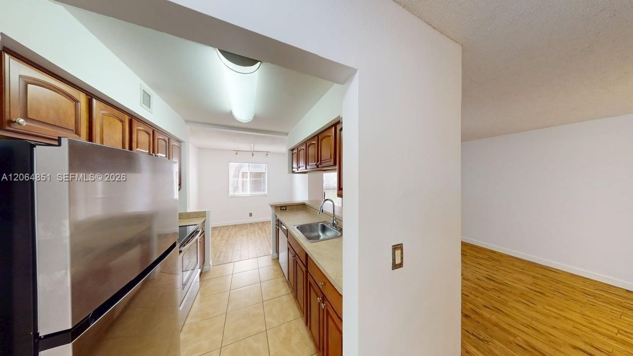 9855 Westview Dr, Unit 717, Coral Springs, FL 33076 Photo