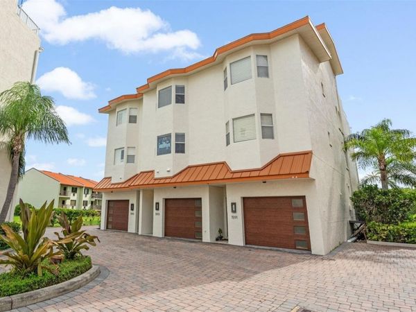 1593 PINELLAS BAYWAY S, TIERRA VERDE, FL 33715