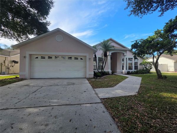 111 SUNRIDGE WOODS COURT, DAVENPORT, FL 33837