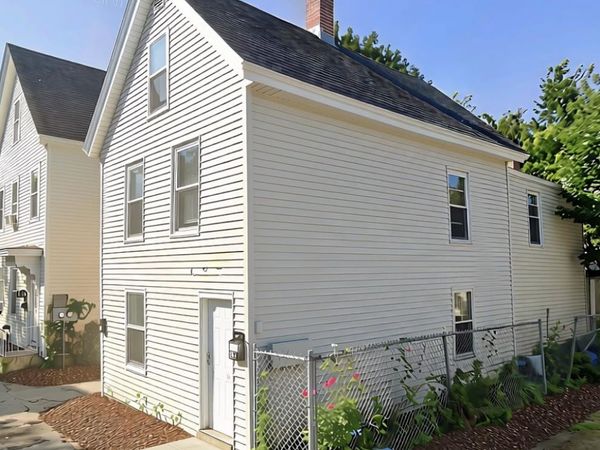 15 Stevens Avenue, Unit 1 & 2 (aka 15 1/2 Ste, Nashua, NH 03060