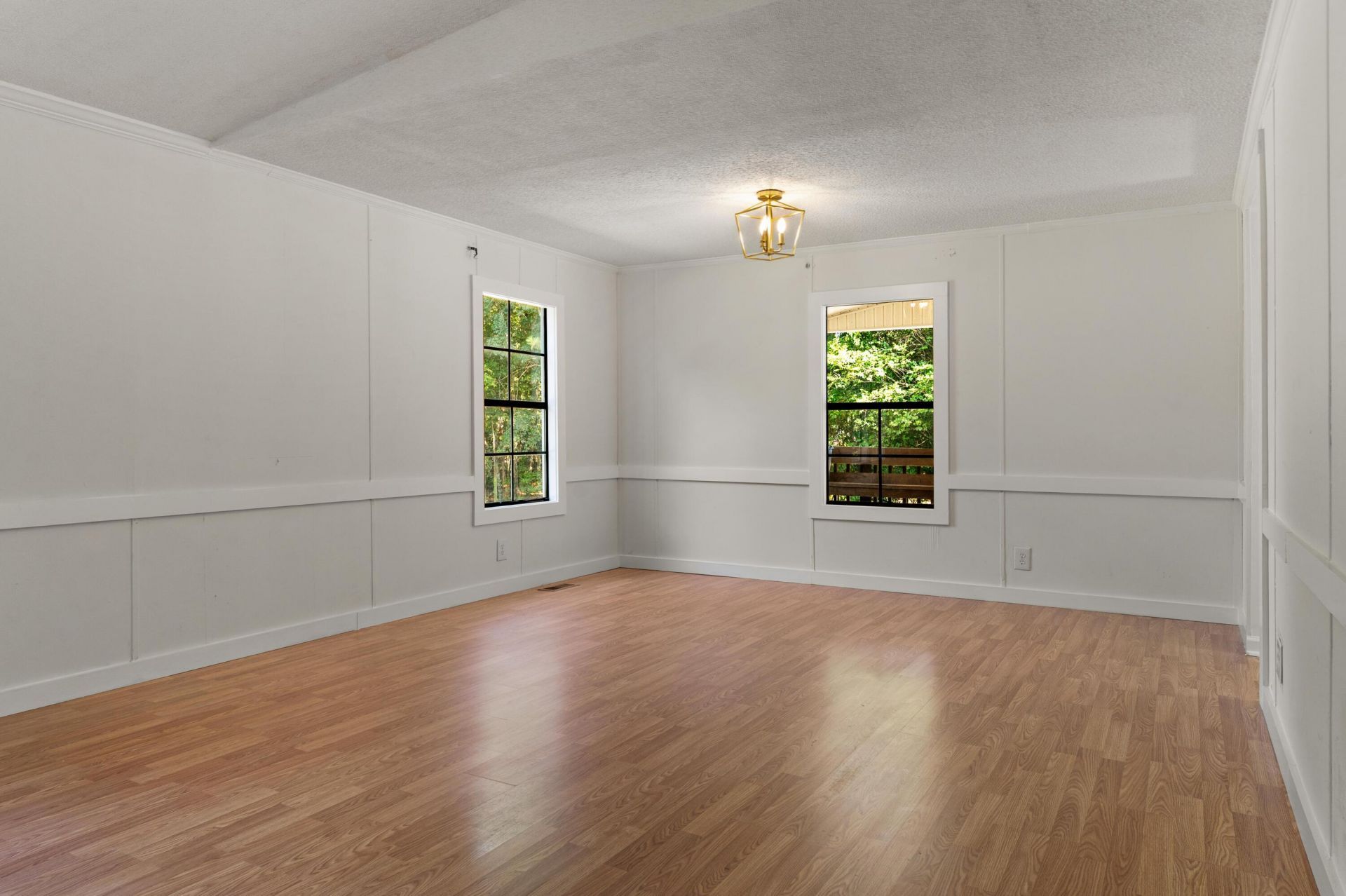 353 Sweetwater Road Photo 12