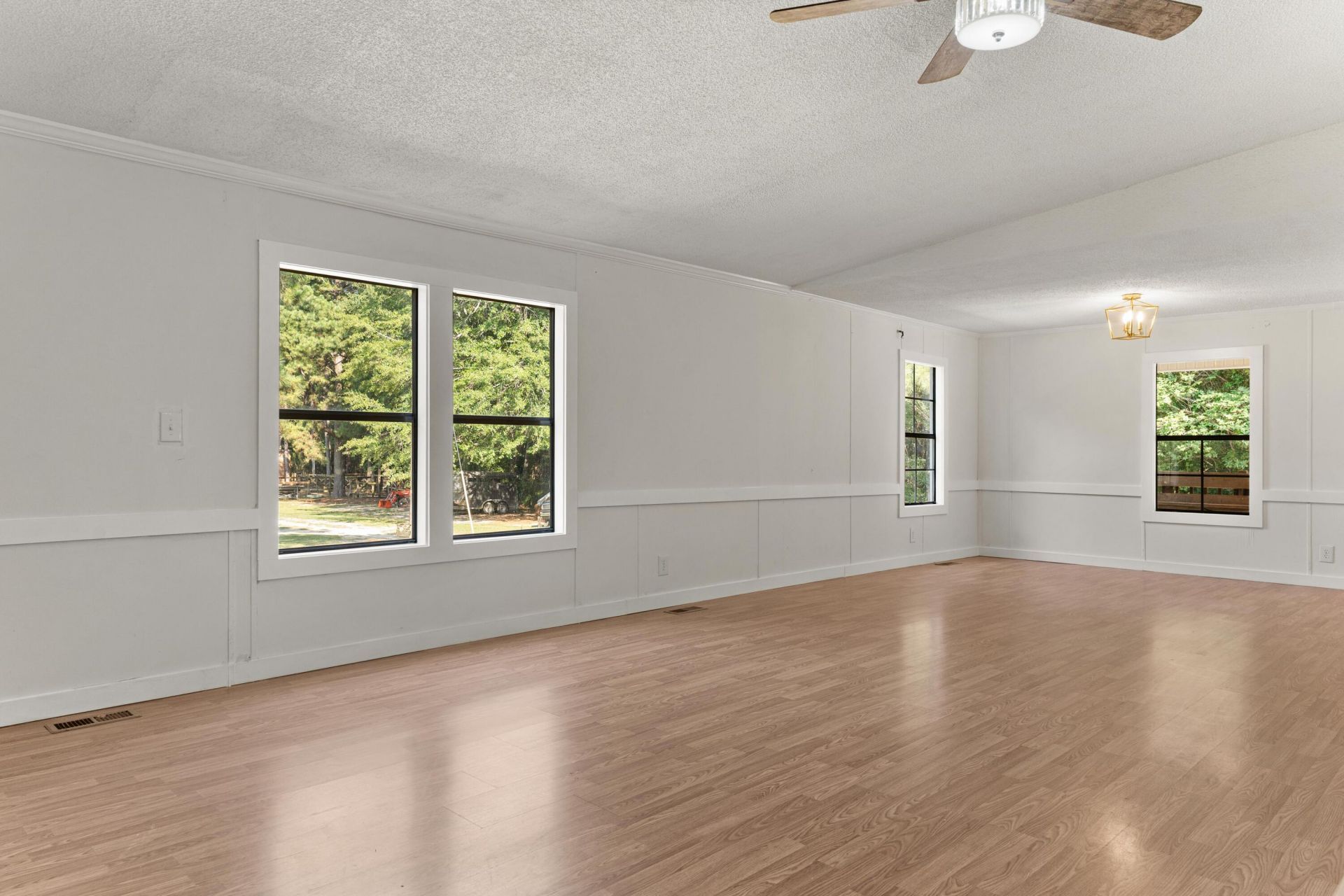 353 Sweetwater Road Photo 14
