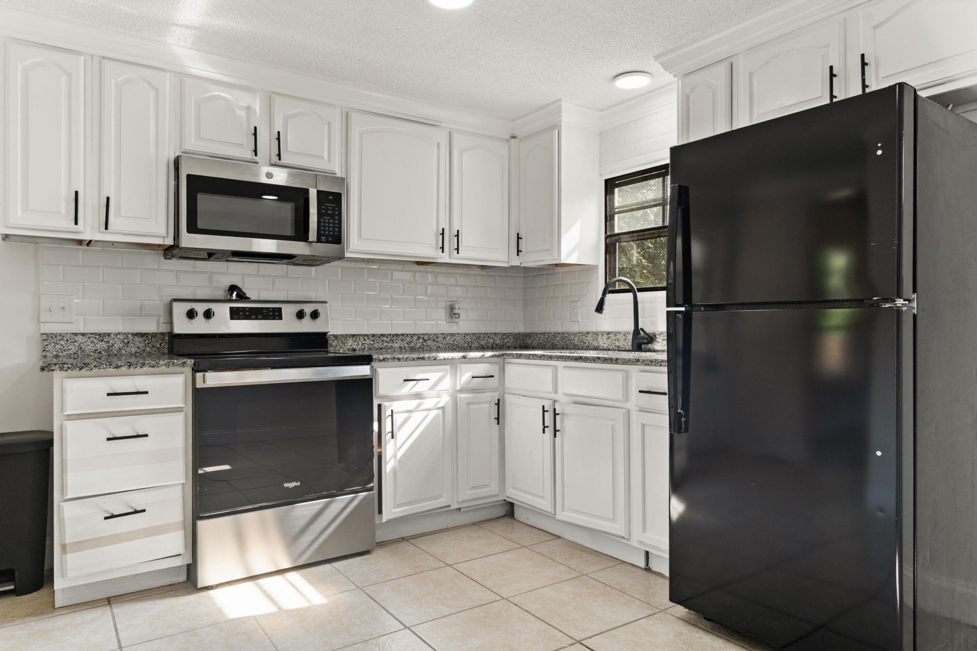 353 Sweetwater Road Photo 16