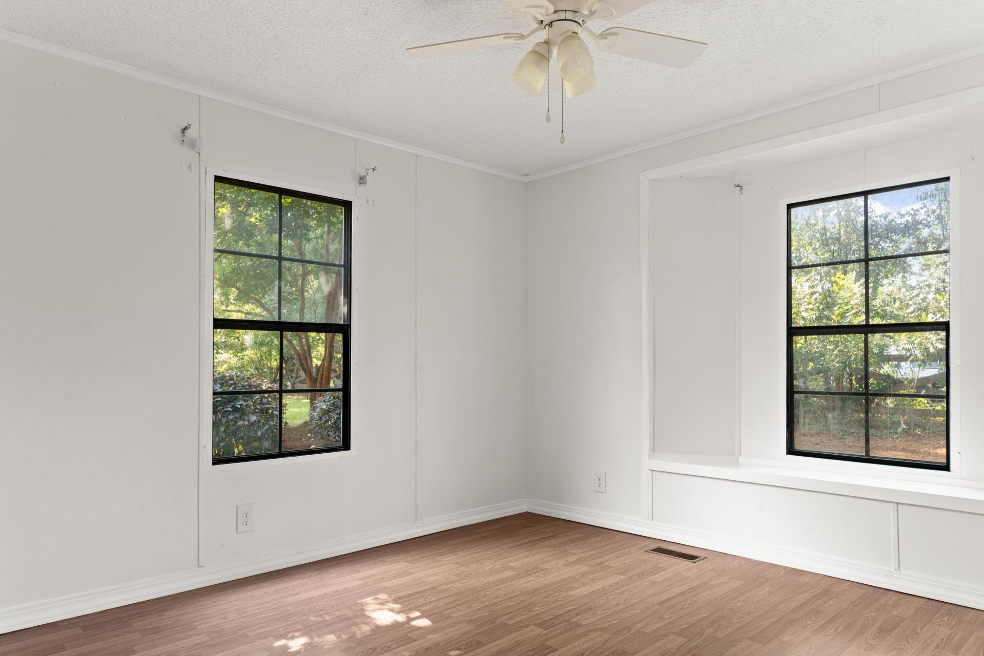 353 Sweetwater Road Photo 26