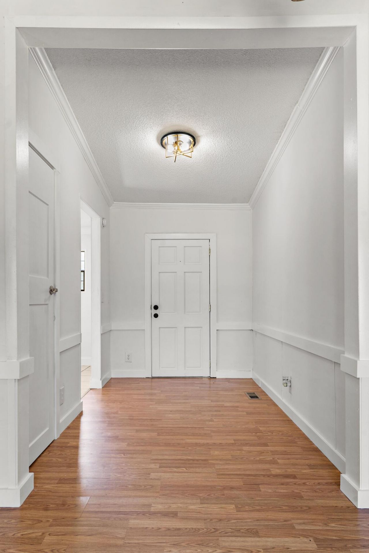 353 Sweetwater Road Photo 9