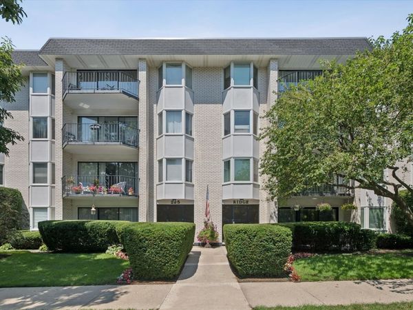 235 Ridge Road , Unit 3B, Wilmette, IL 60091
