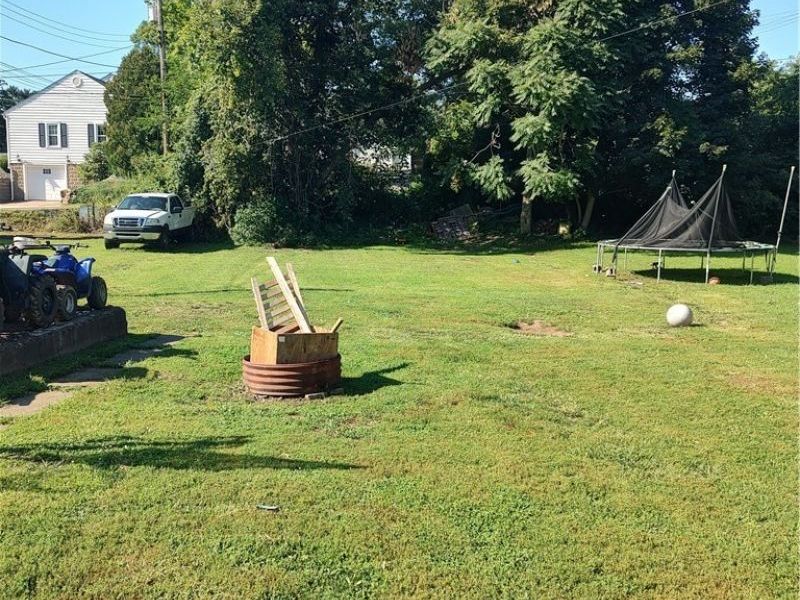 160 Neighbor Street, Newcomerstown, OH 43832 Photo 3