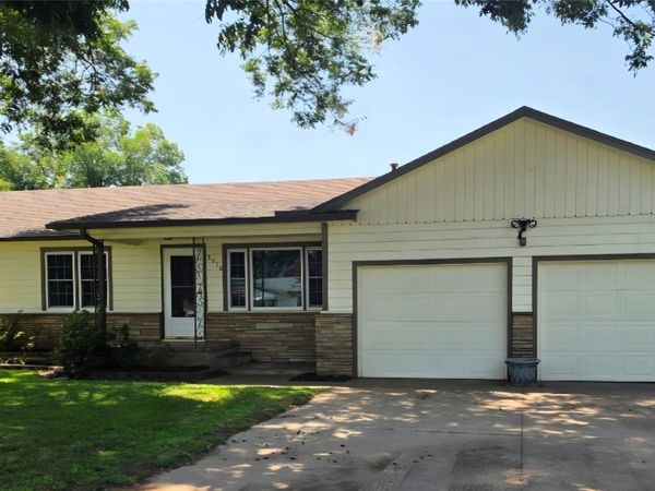 7910 E 129th Street S, Bixby, OK 74008