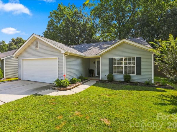 512 River View Drive, Lowell, NC 28098