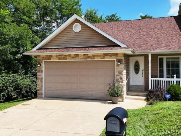 2714 Royal Oak Drive , High Ridge, MO 63049
