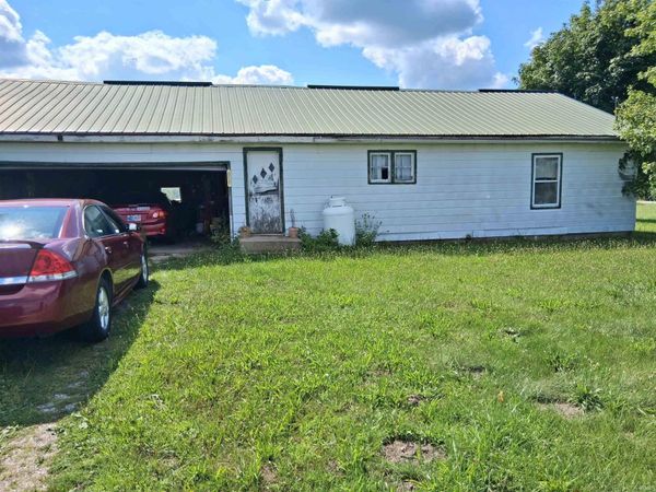 11025 S 500 W Street, Silver Lake, IN 46982