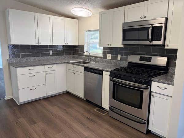 215 Rona Boulevard , Pataskala, OH 43062