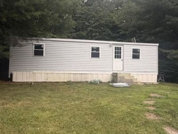 41 ANGEL DRIVE , NEW RINGGOLD, PA 17960