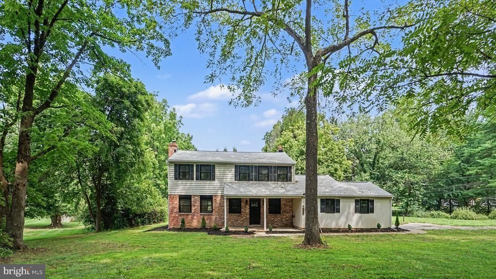 1561 SUGARTOWN ROAD, PAOLI, PA 19301