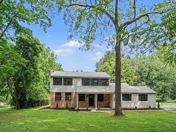 1561 SUGARTOWN ROAD, PAOLI, PA 19301