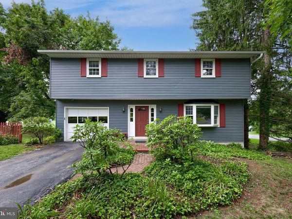 1 ARDMORE DRIVE, HUMMELSTOWN, PA 17036