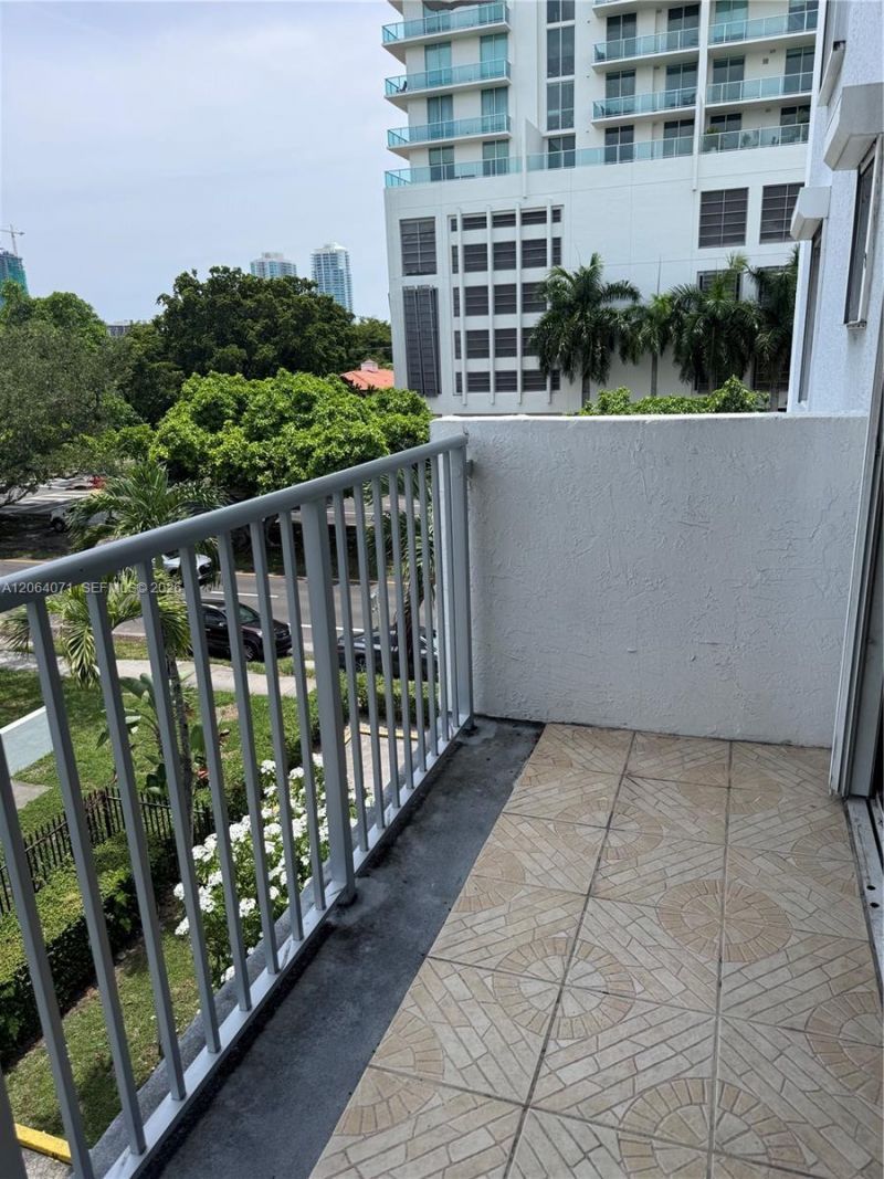 2530 SW 3rd Ave, Unit 306, Miami, FL 33129 Photo