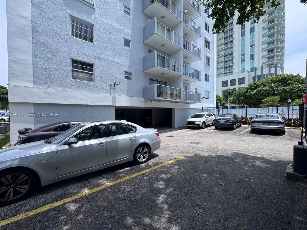 2530 SW 3rd Ave, Unit 306, Miami, FL 33129 Photo