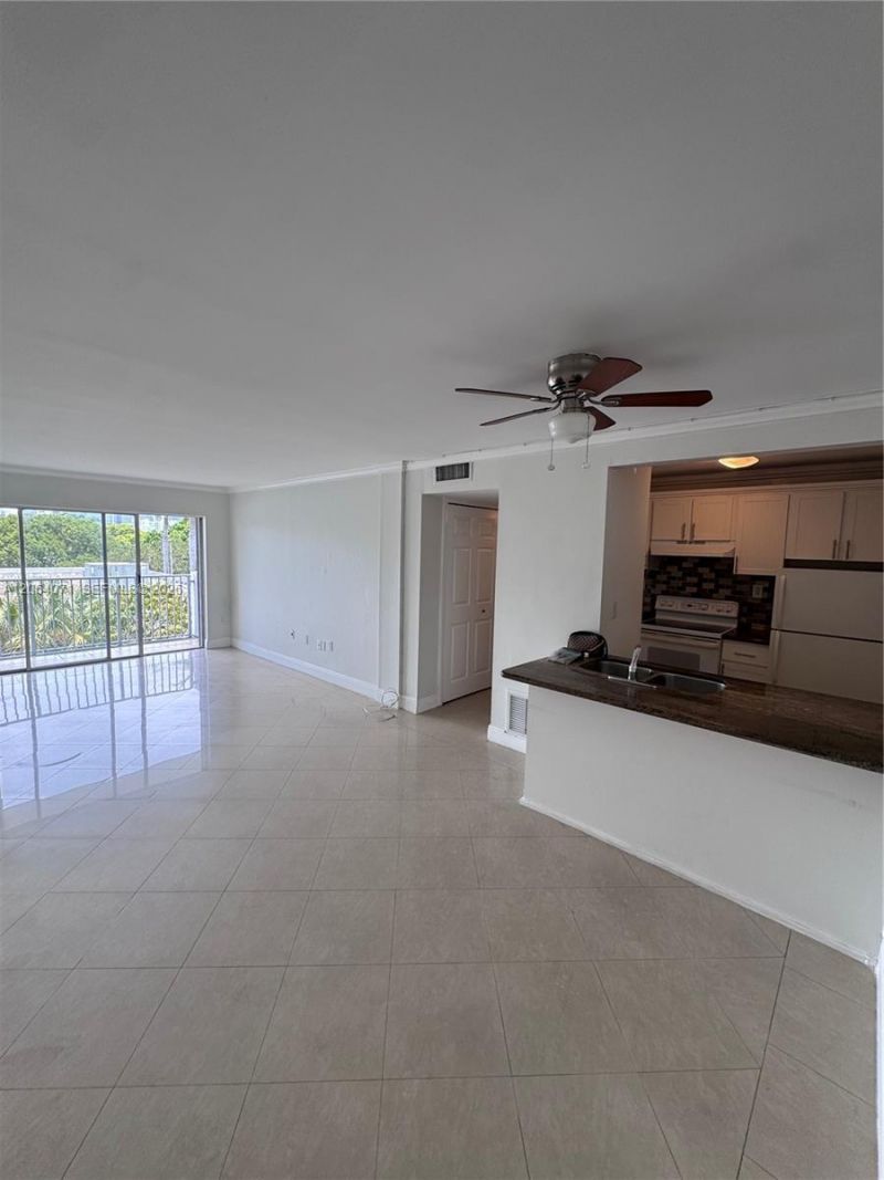 2530 SW 3rd Ave, Unit 306, Miami, FL 33129 Photo