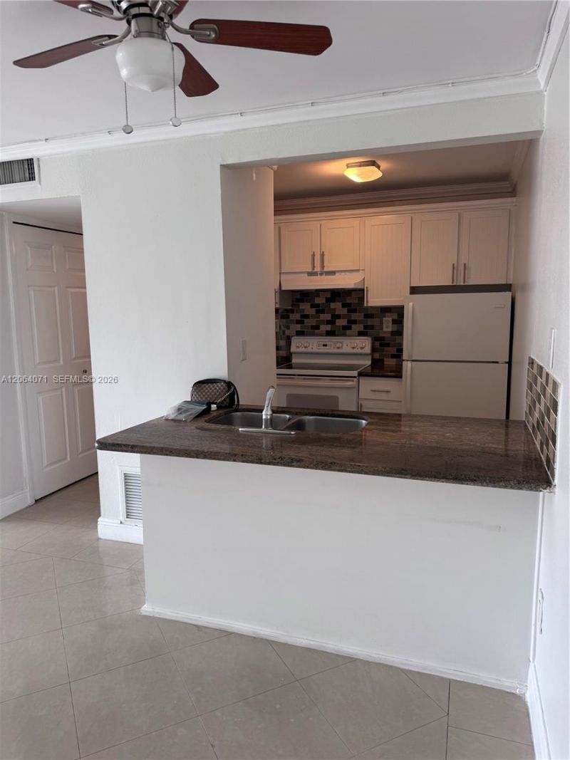 2530 SW 3rd Ave, Unit 306, Miami, FL 33129 Photo