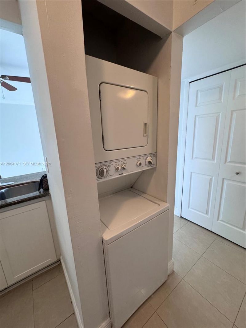 2530 SW 3rd Ave, Unit 306, Miami, FL 33129 Photo