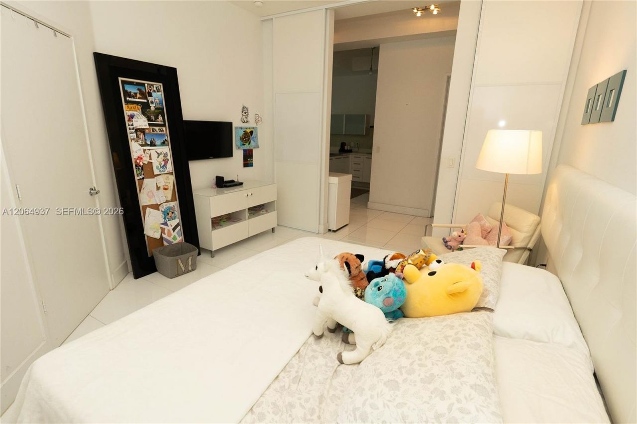 150 Sunny Isles Blvd , Unit 1-TH403, Sunny Isles Beach, FL 33160 Photo